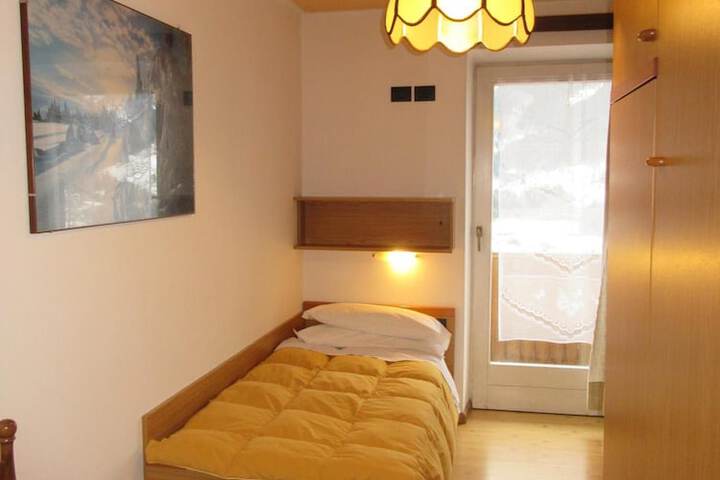 Room 15 of 61