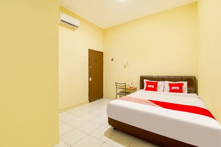 Room 14 of 28