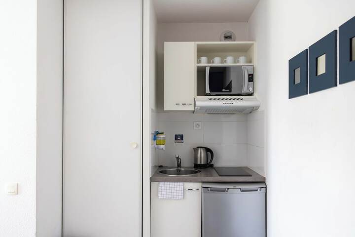 Private kitchenette