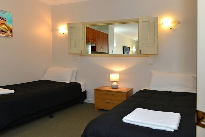 Room 4 of 39