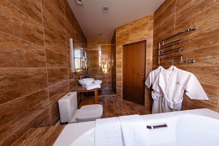 Room 34 of 57