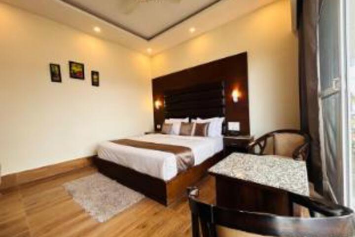 Room 16 of 23