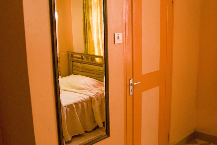 Room 8 of 41