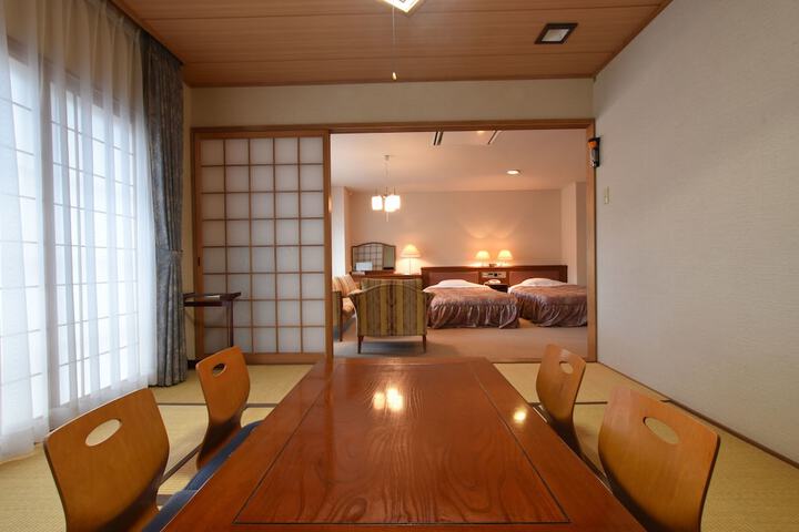 Room 22 of 63