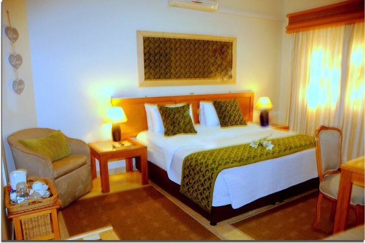 Room 2 of 30