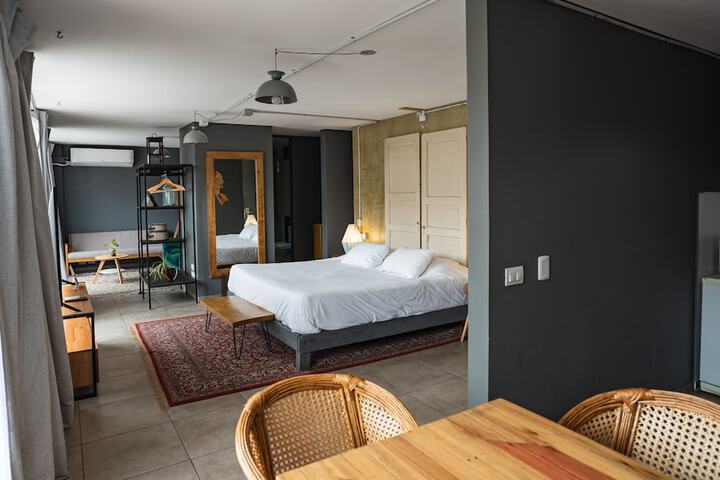 Room 17 of 46