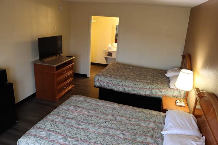 Room 26 of 43