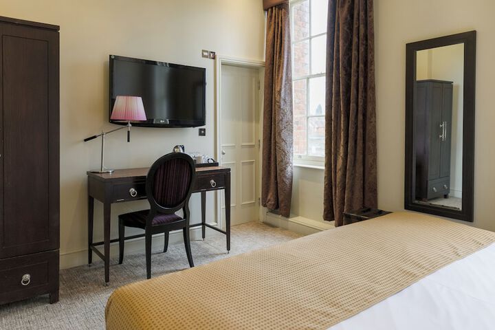Room 21 of 86