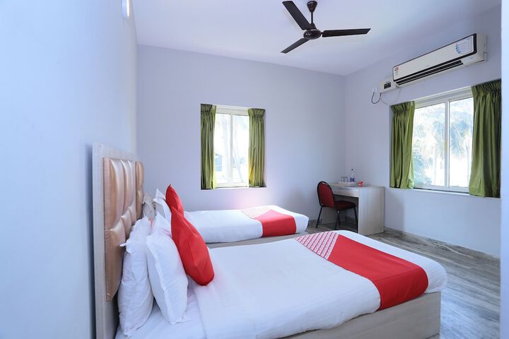 Room 14 of 38