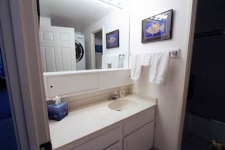 Room 25 of 29