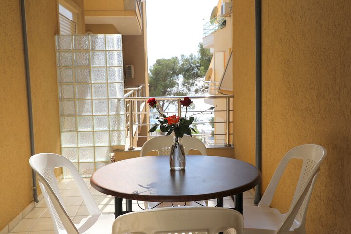Terrace/Patio 25 of 47