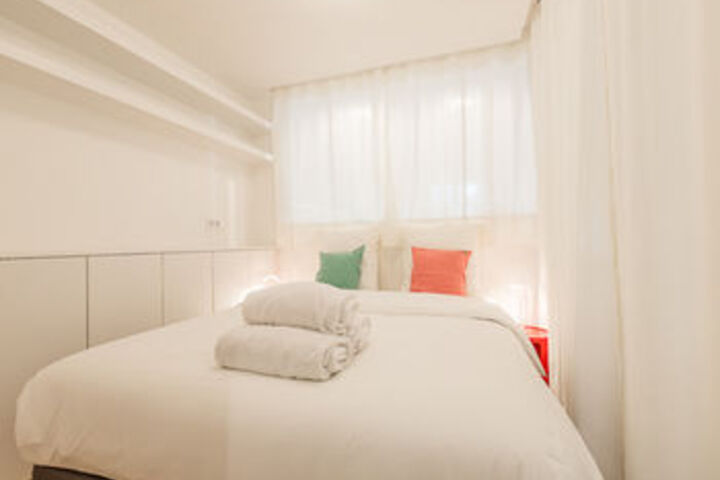 Room 35 of 189