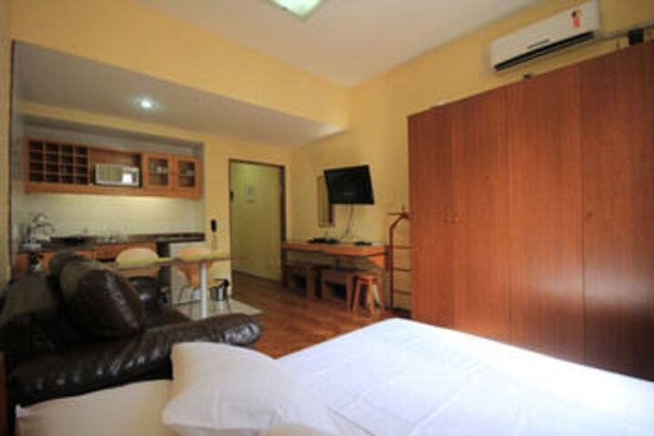 Room 9 of 20