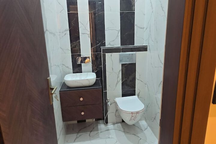 Room 18 of 21