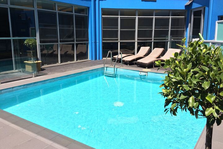 Pool 24 of 31