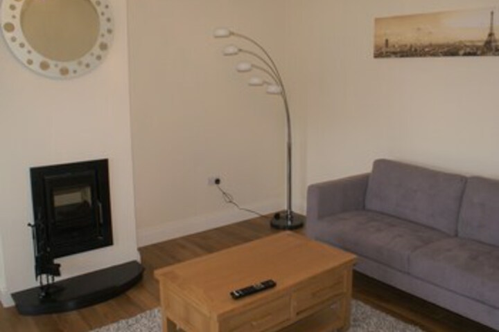 Lounge 37 of 92