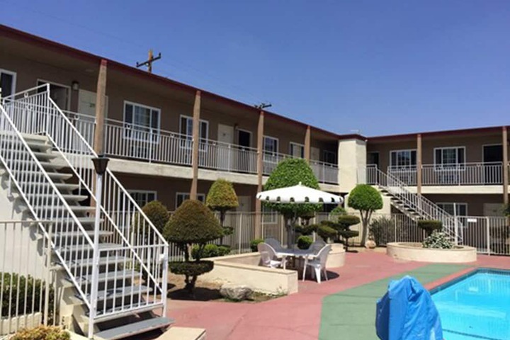 Property Grounds 23 of 26