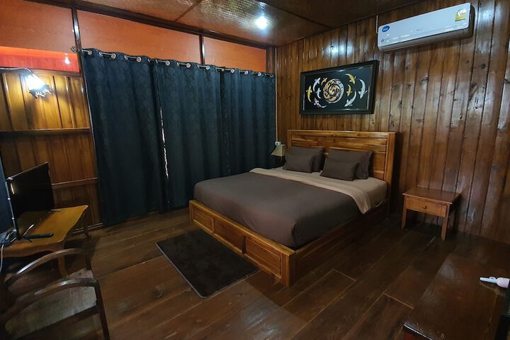 Room 15 of 87