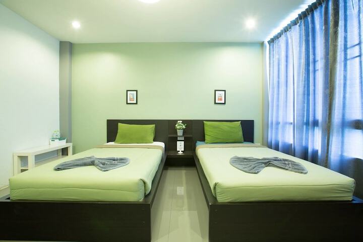 Room 3 of 47