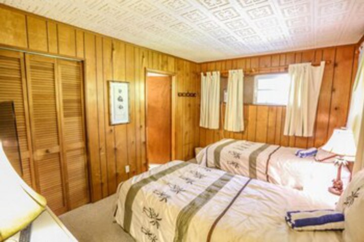 Room 27 of 27