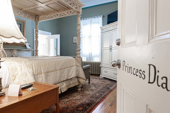 Room 31 of 115