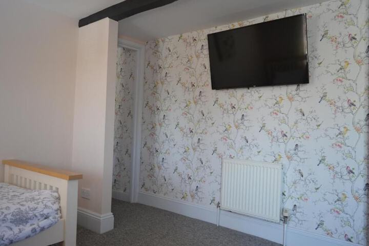 Room 25 of 74