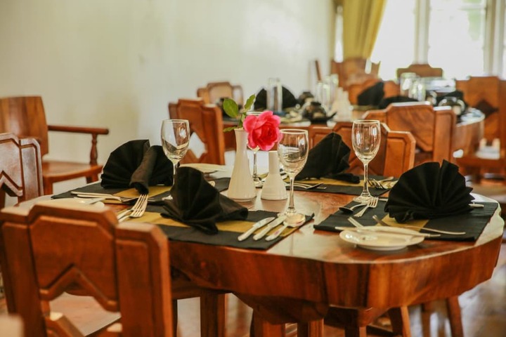Dining Photos