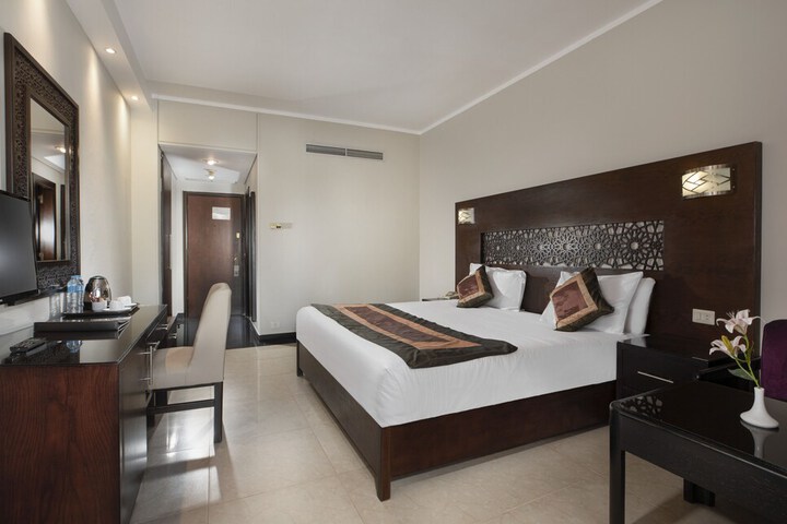 Room 20 of 93