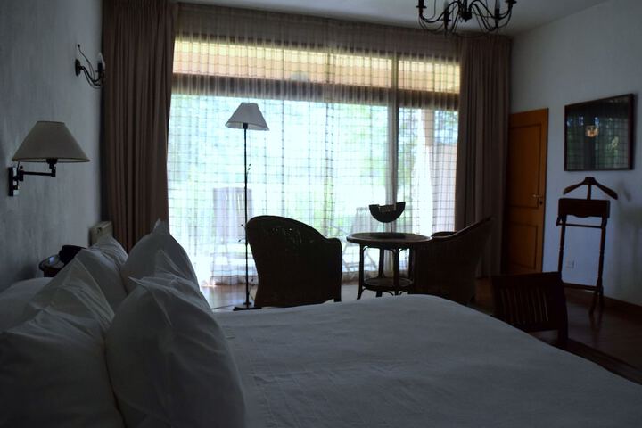 Room 9 of 94