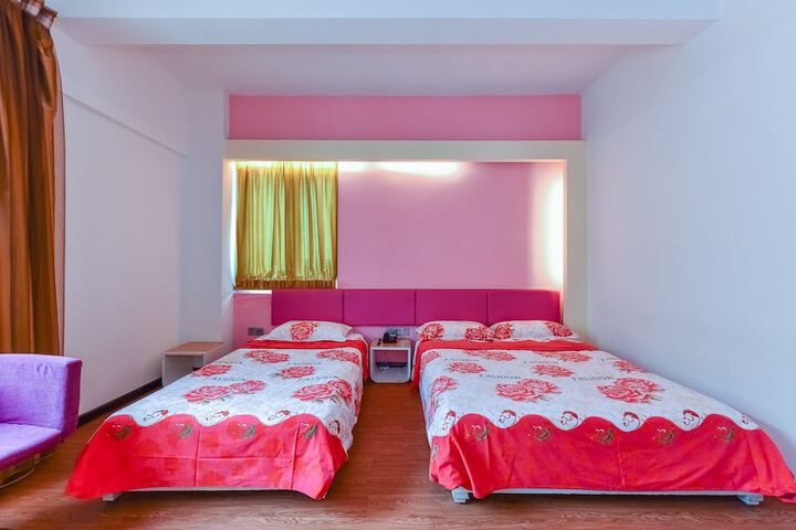 Room 21 of 72
