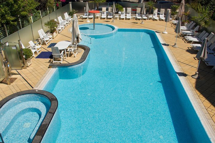 Pool 27 of 53
