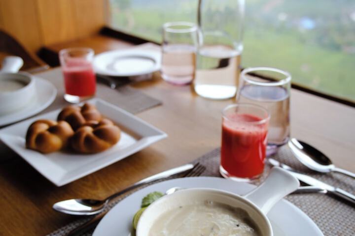 Dining 46 of 73