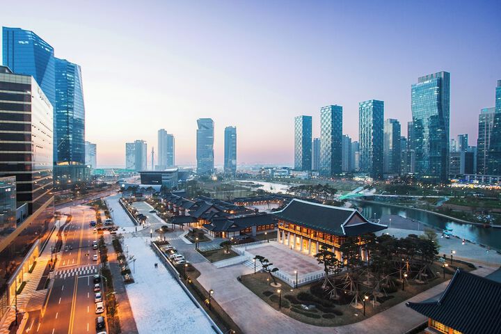 Gyeongwonjae by Walkerhill