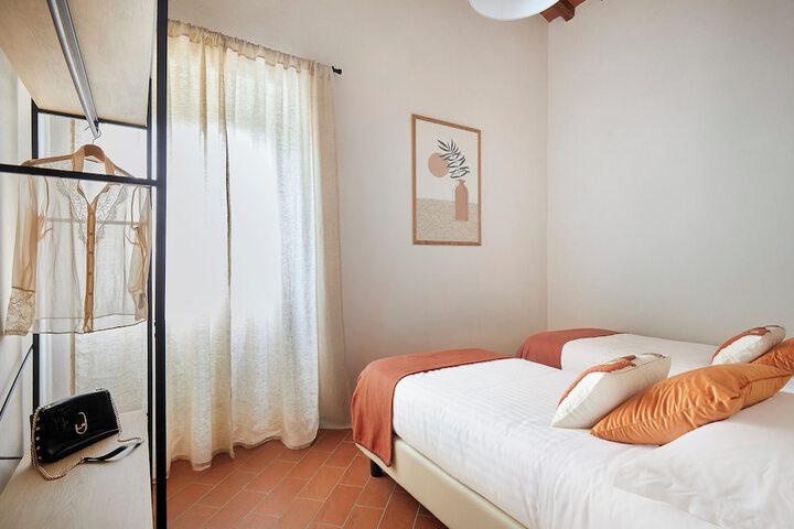 Room 14 of 95