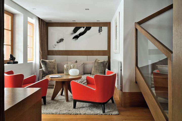 Room 33 of 66