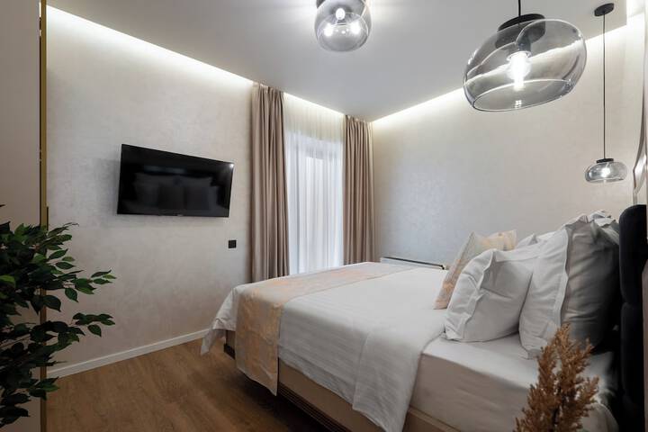 Room 139 of 552