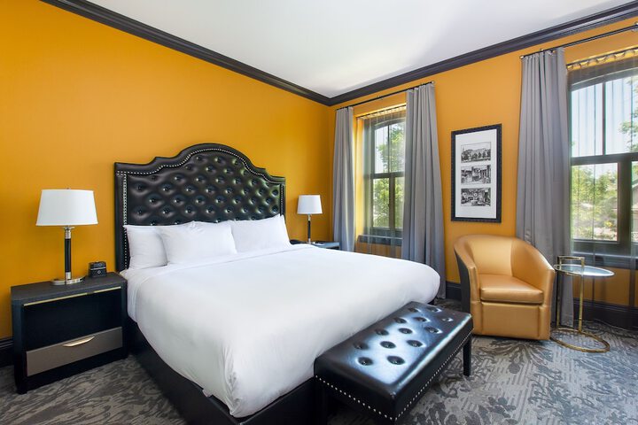 Room 29 of 54