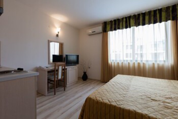 Room 15 of 21