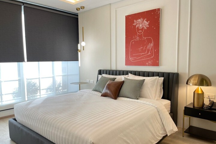 Room 54 of 113