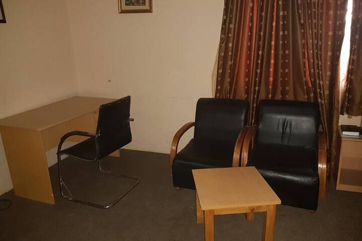 Room 34 of 65