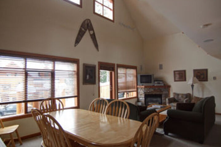 Room 13 of 18