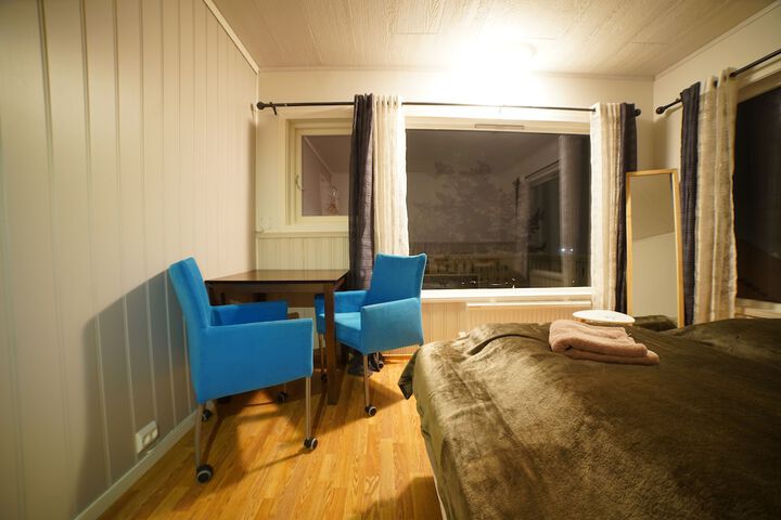 Room 8 of 26
