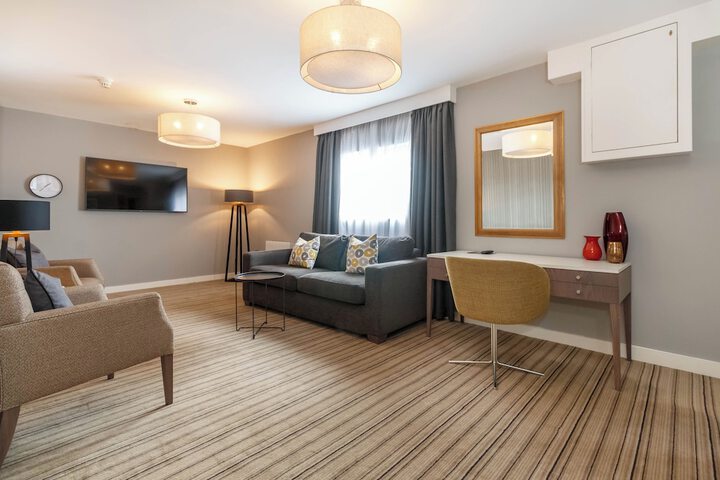 Room 32 of 149