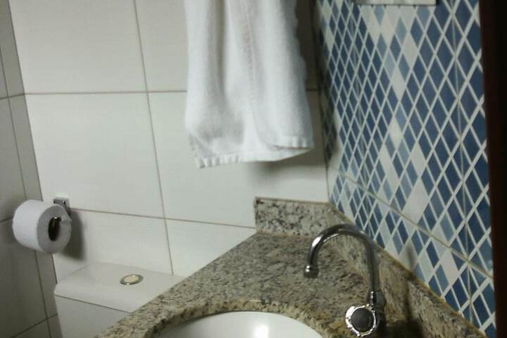 Room 9 of 38