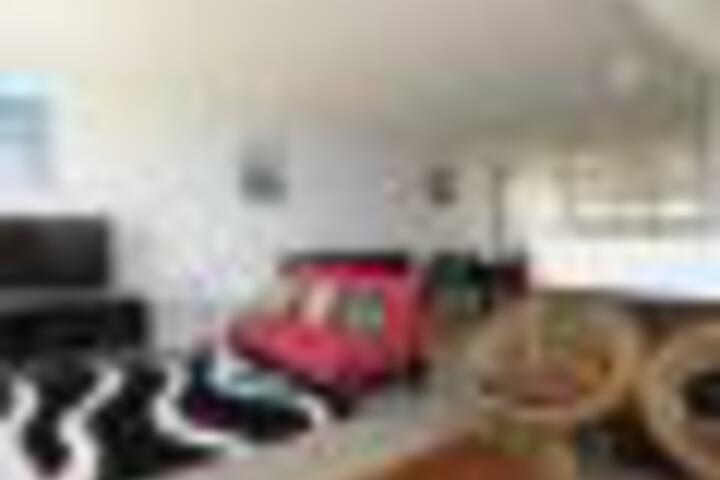 Room 33 of 33