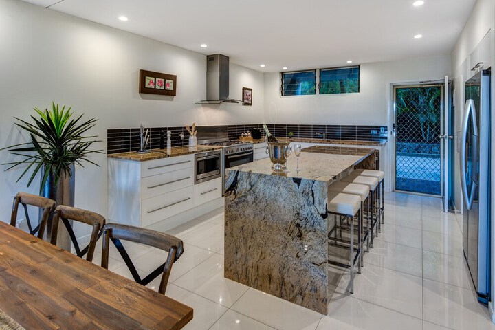 Breakfast/Coffee Service 28 of 56