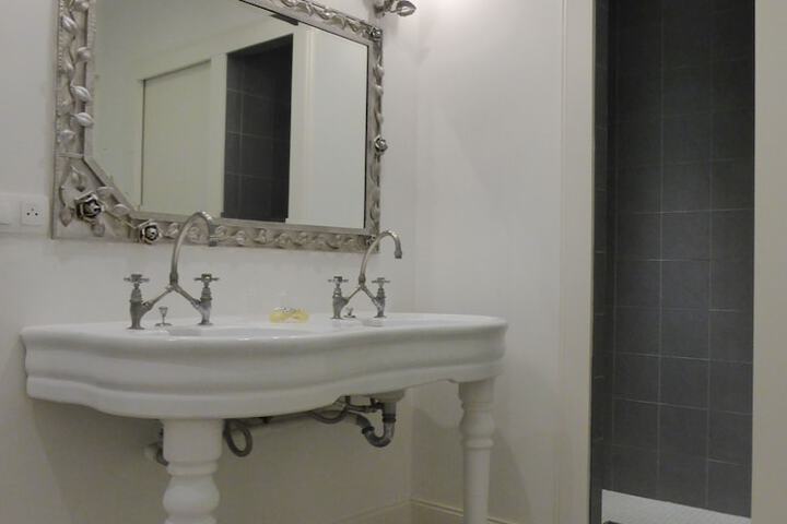 Room 22 of 59