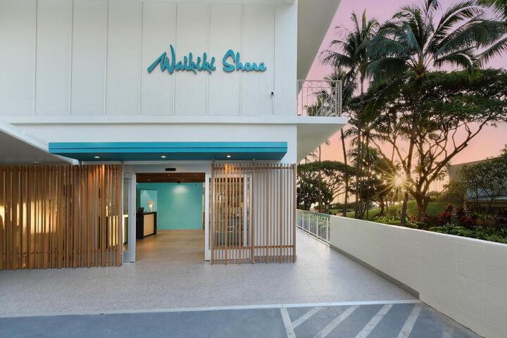 Waikiki Shore by Castle Hotels & Resorts