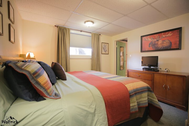 Room 11 of 111