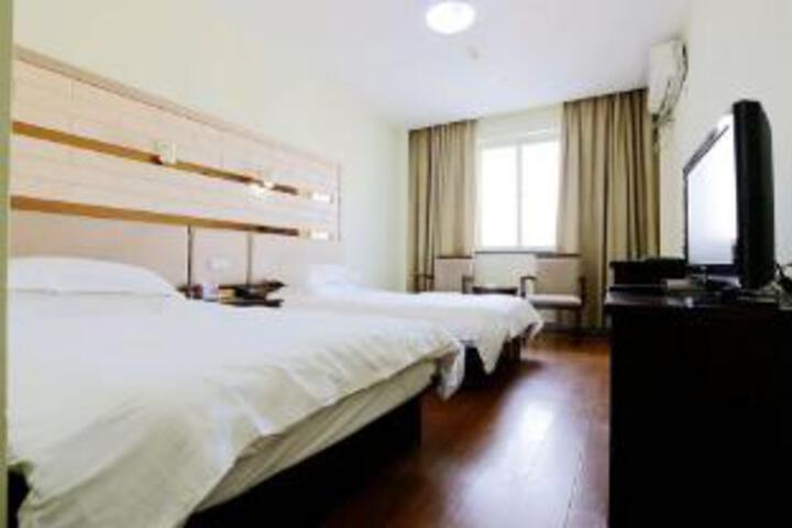 Room 7 of 7